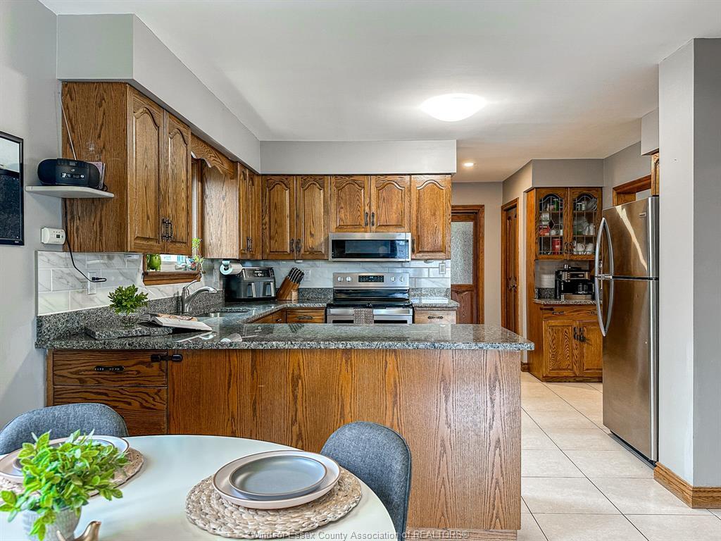 279 Chene, Tecumseh, ON