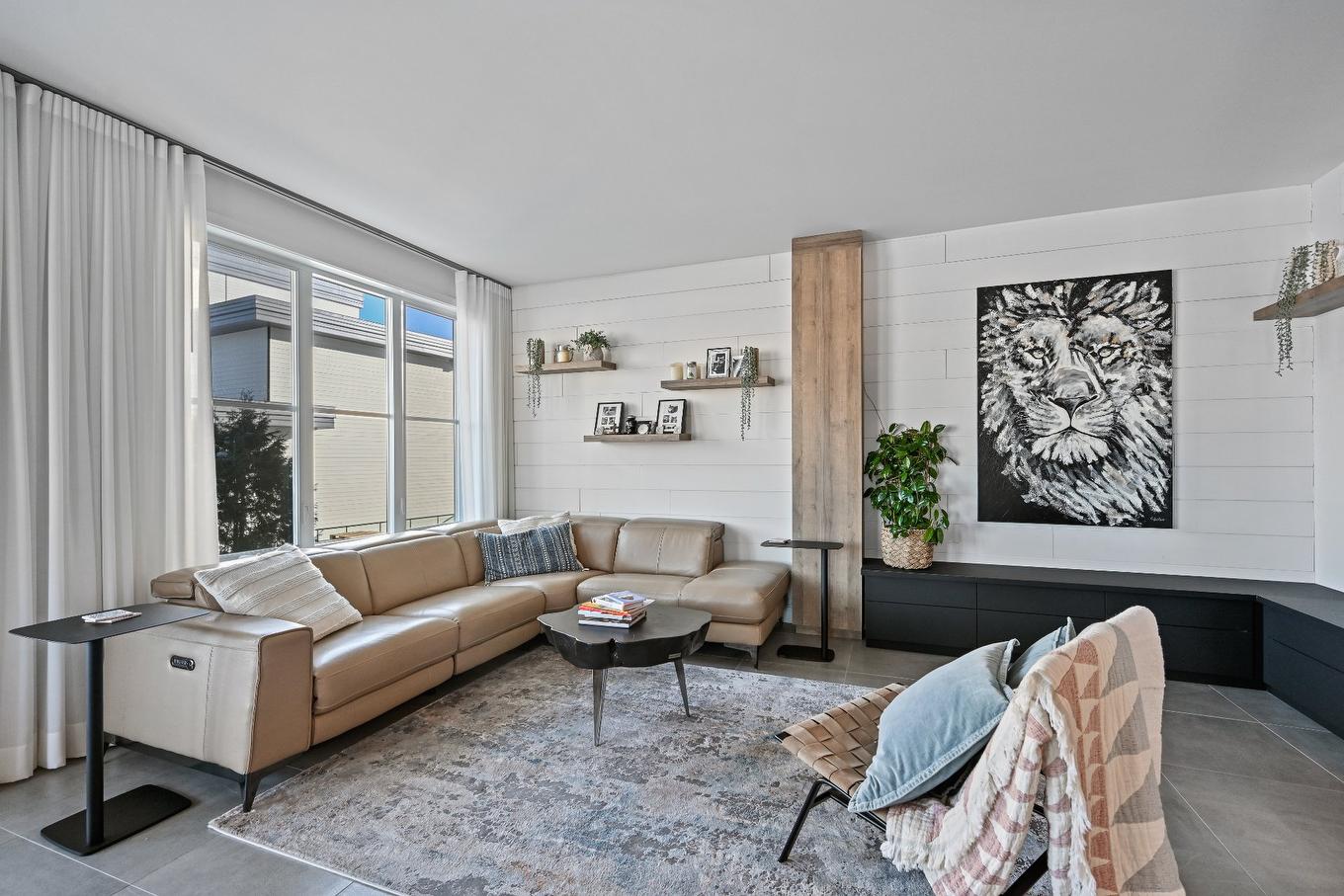 Salon - 204-331 Av. De Venise O., Venise-En-Québec, QC - Indoor Photo Showing Living Room