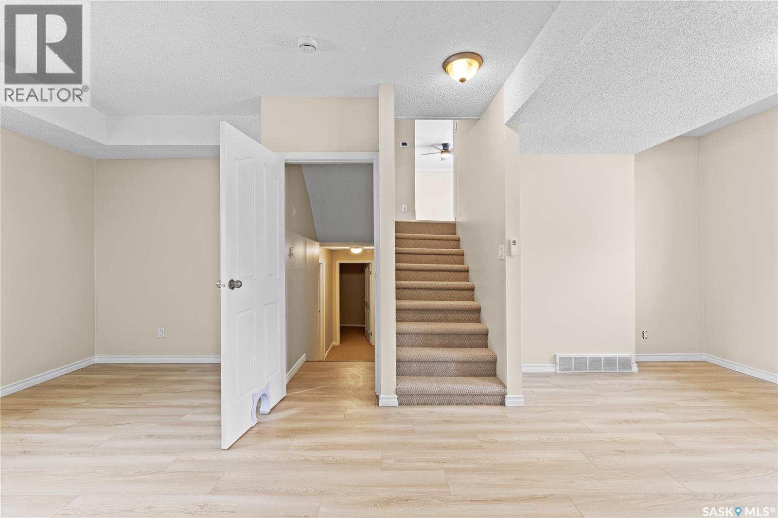 3618 Fairlight Drive, Saskatoon, SK - Indoor Photo Showing Other Room