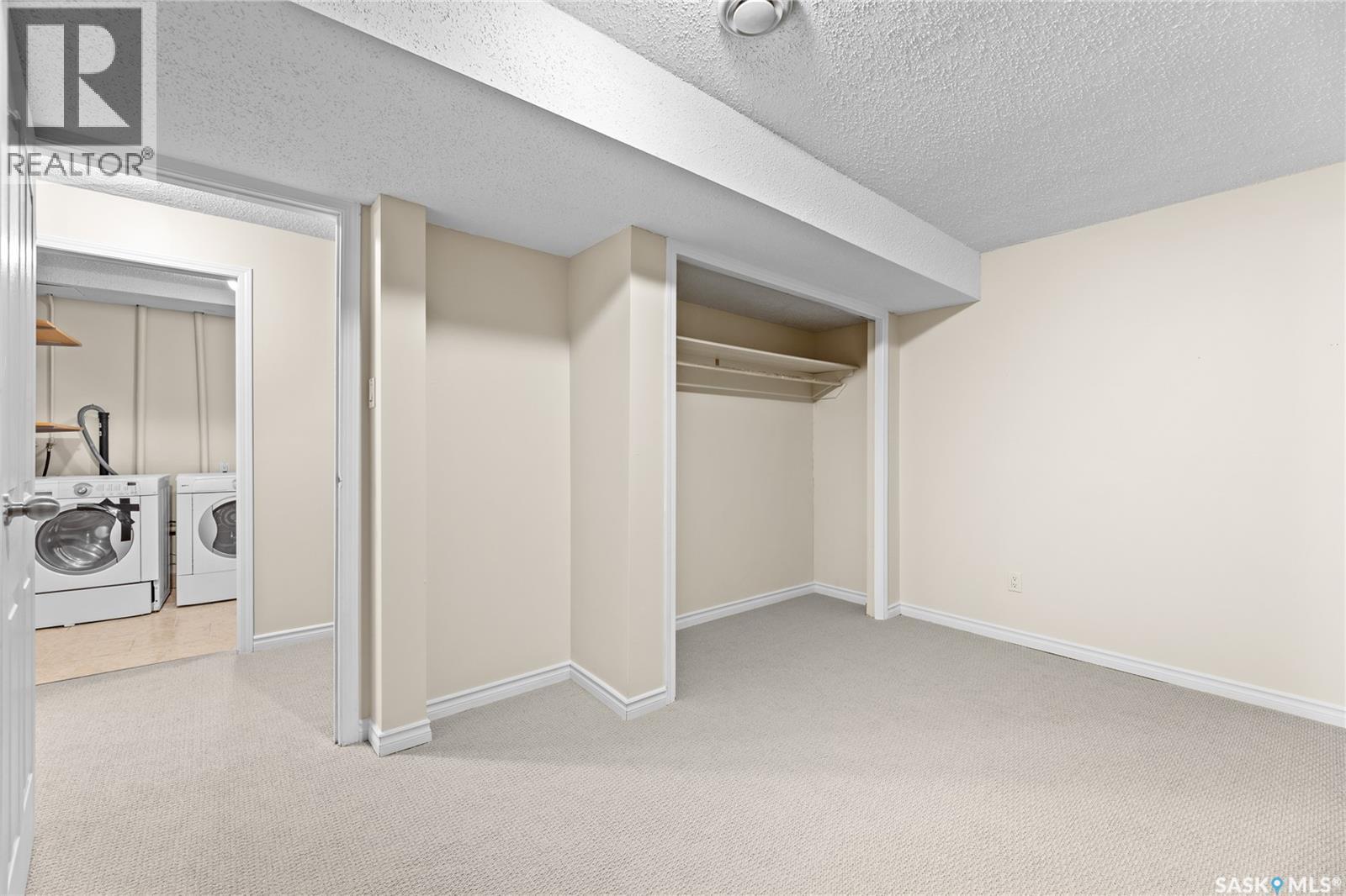 3618 Fairlight Drive, Saskatoon, SK - Indoor Photo Showing Laundry Room