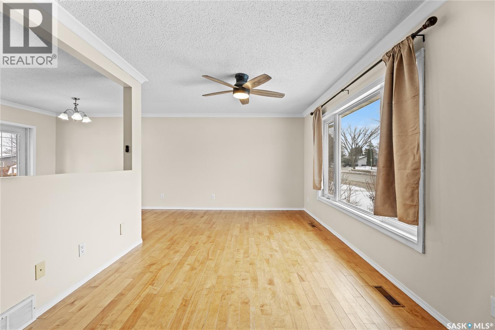 3618 Fairlight Drive, Saskatoon, SK - Indoor Photo Showing Other Room