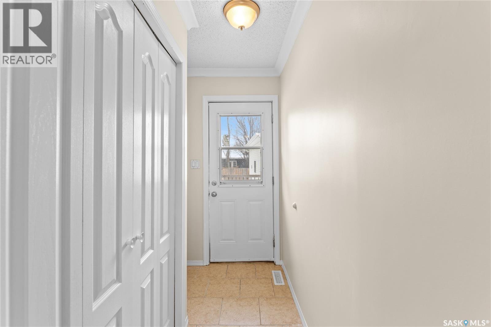 3618 Fairlight Drive, Saskatoon, SK - Indoor Photo Showing Other Room