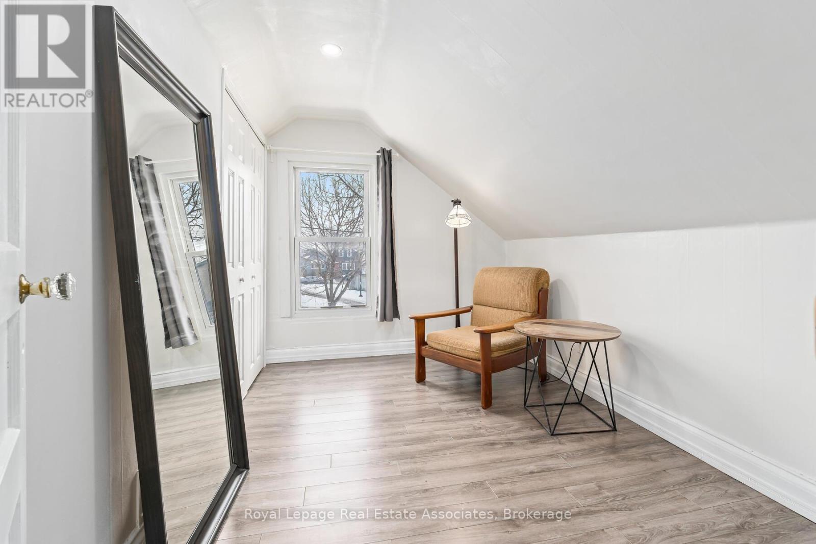 88 Graham Avenue N, Hamilton, ON - Indoor Photo Showing Other Room