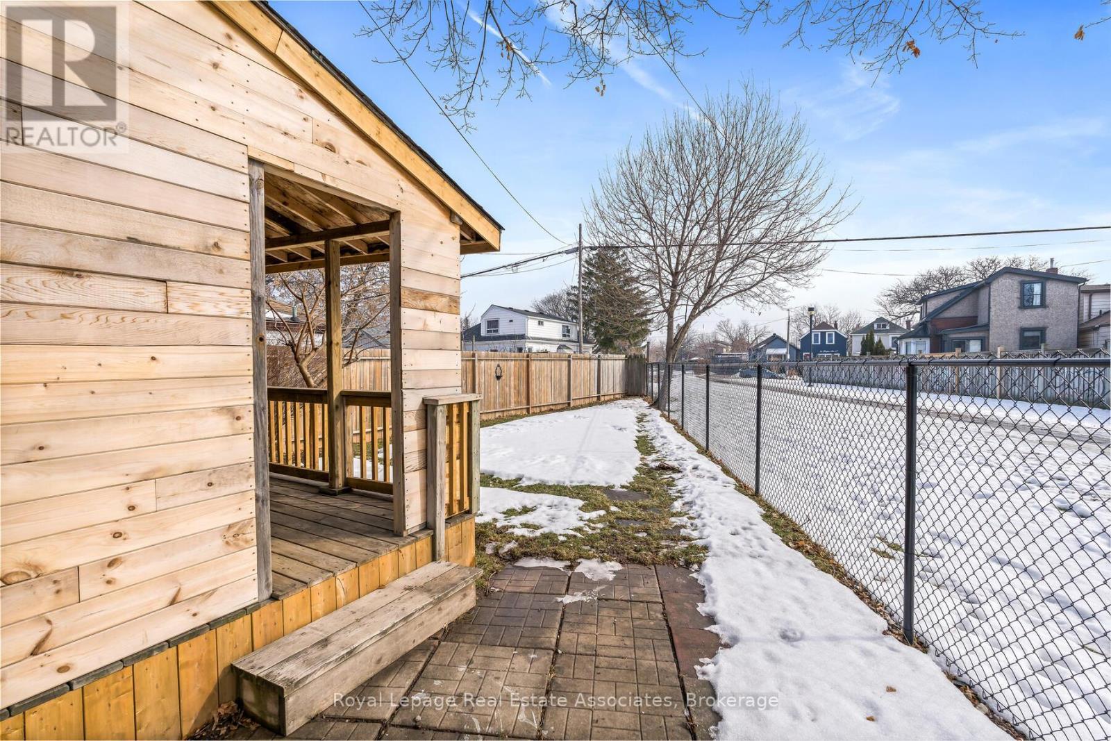 88 Graham Avenue N, Hamilton, ON - Outdoor With Deck Patio Veranda With Exterior