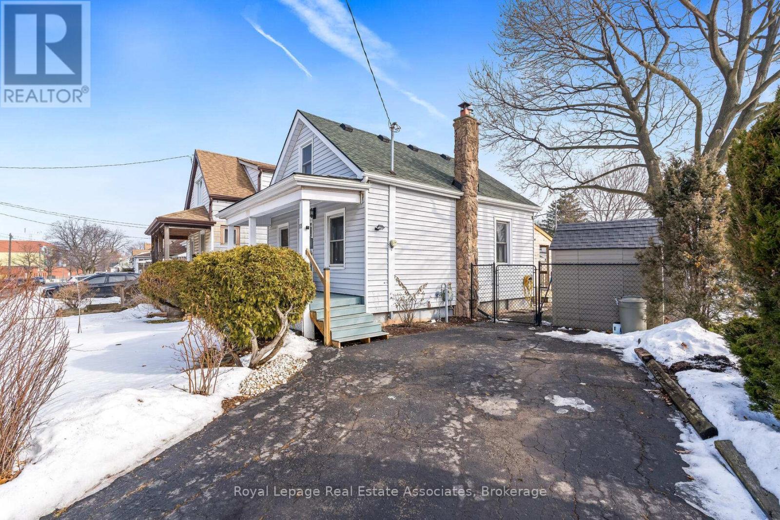 88 Graham Avenue N, Hamilton, ON - Outdoor