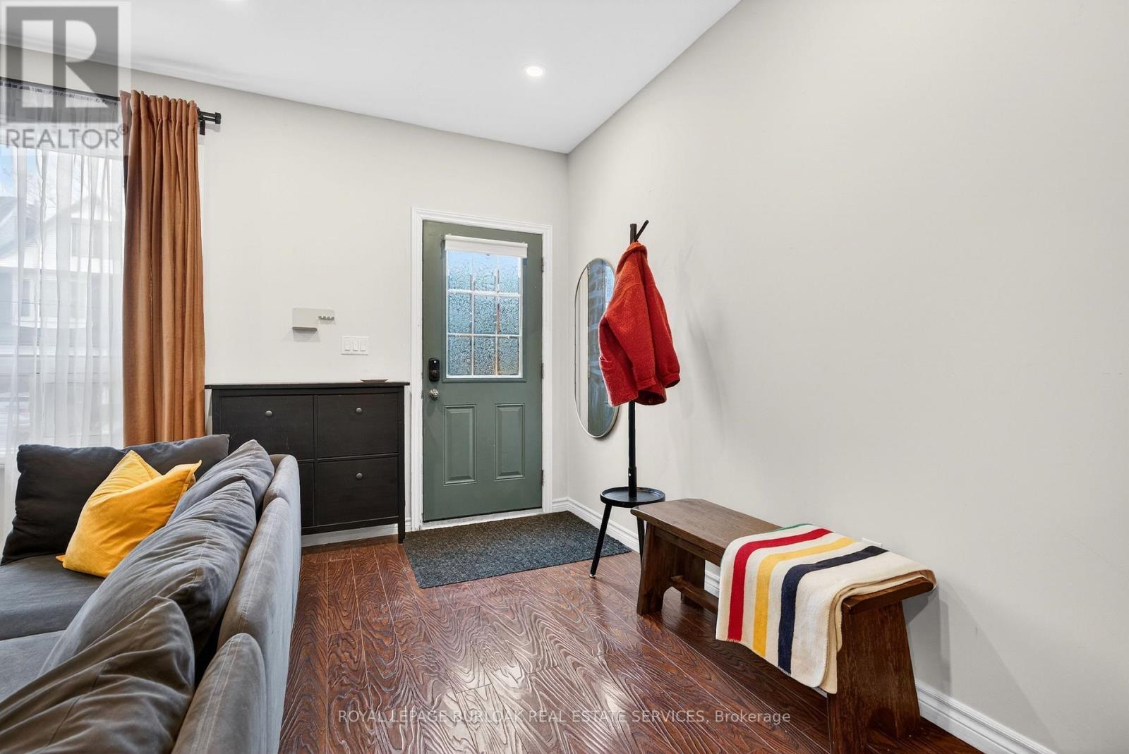 792 Cannon Street E, Hamilton, ON - Indoor