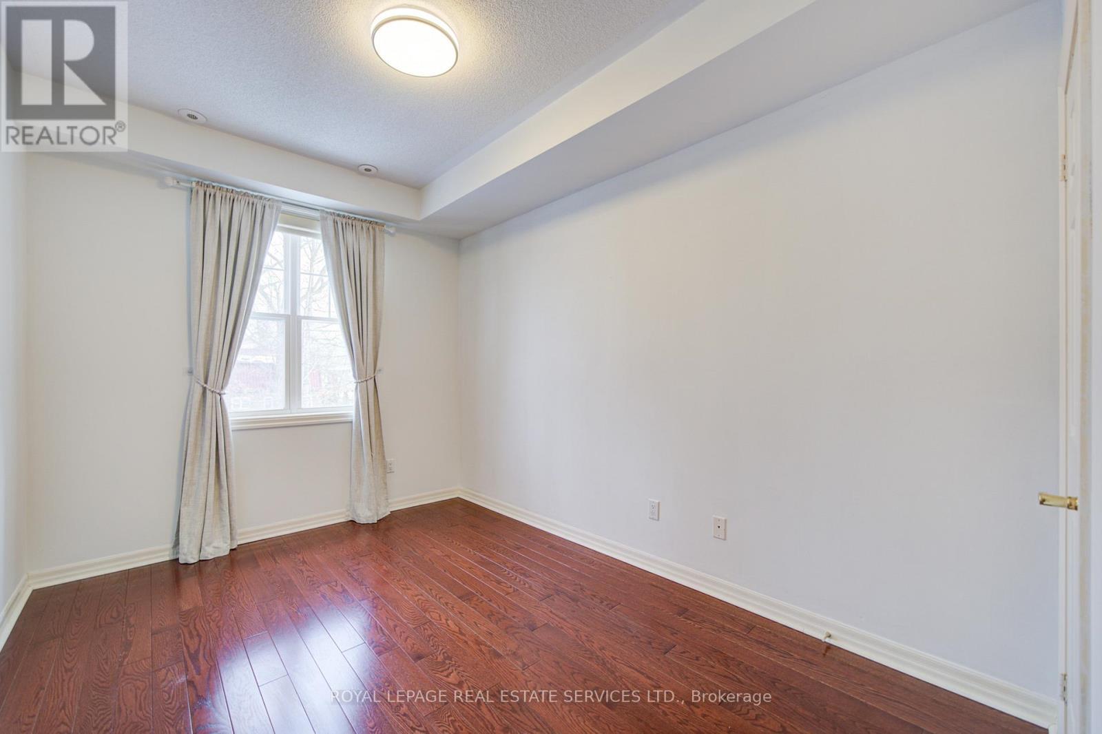 115 St Lawrence Drive, Mississauga, ON - Indoor Photo Showing Other Room