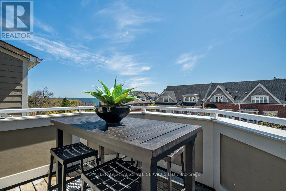 115 St Lawrence Drive, Mississauga, ON - Outdoor