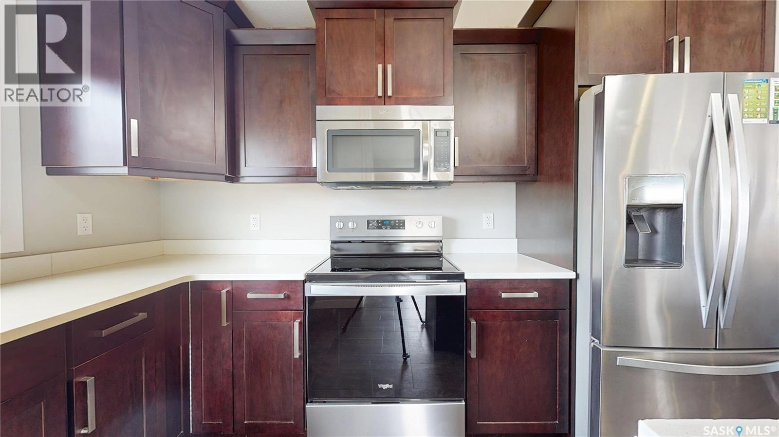 5614 Beacon Place, Regina, SK - Indoor Photo Showing Kitchen