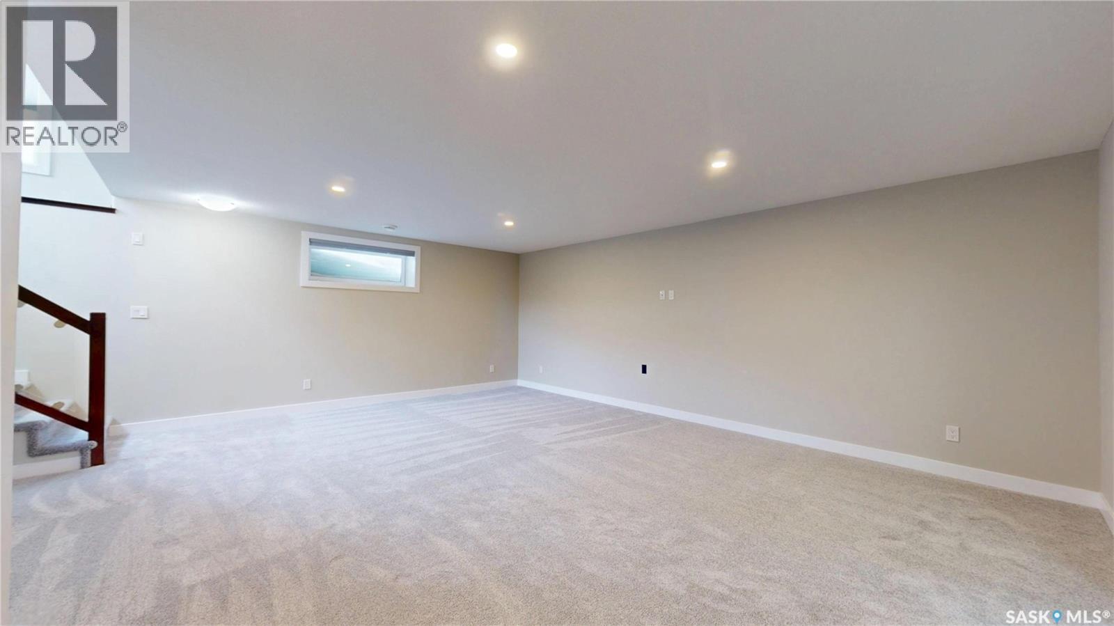 5614 Beacon Place, Regina, SK - Indoor