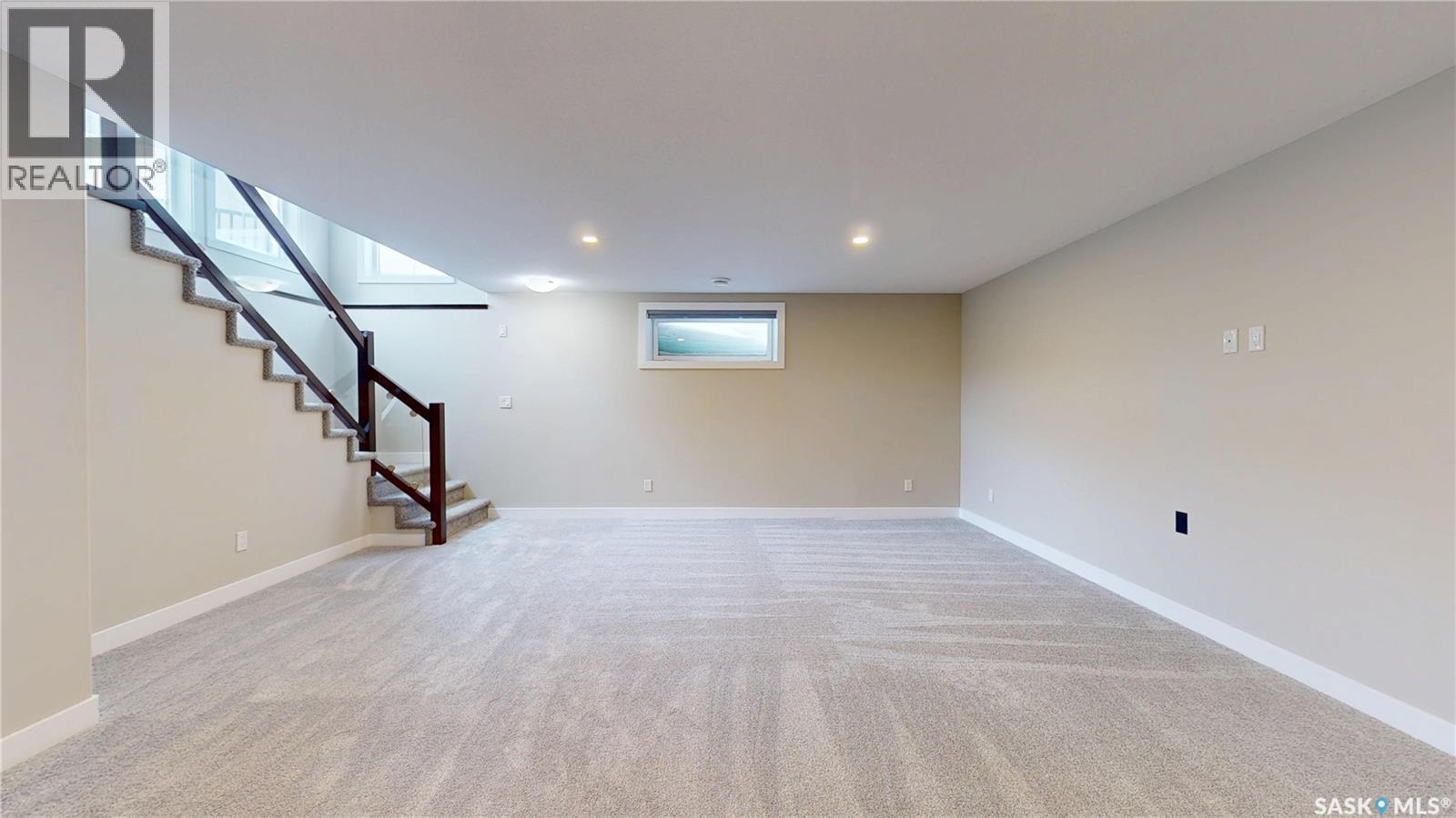 5614 Beacon Place, Regina, SK - Indoor