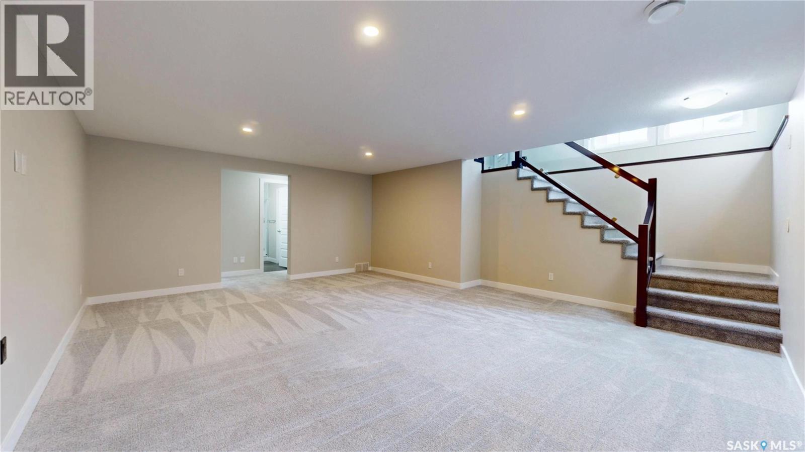 5614 Beacon Place, Regina, SK - Indoor