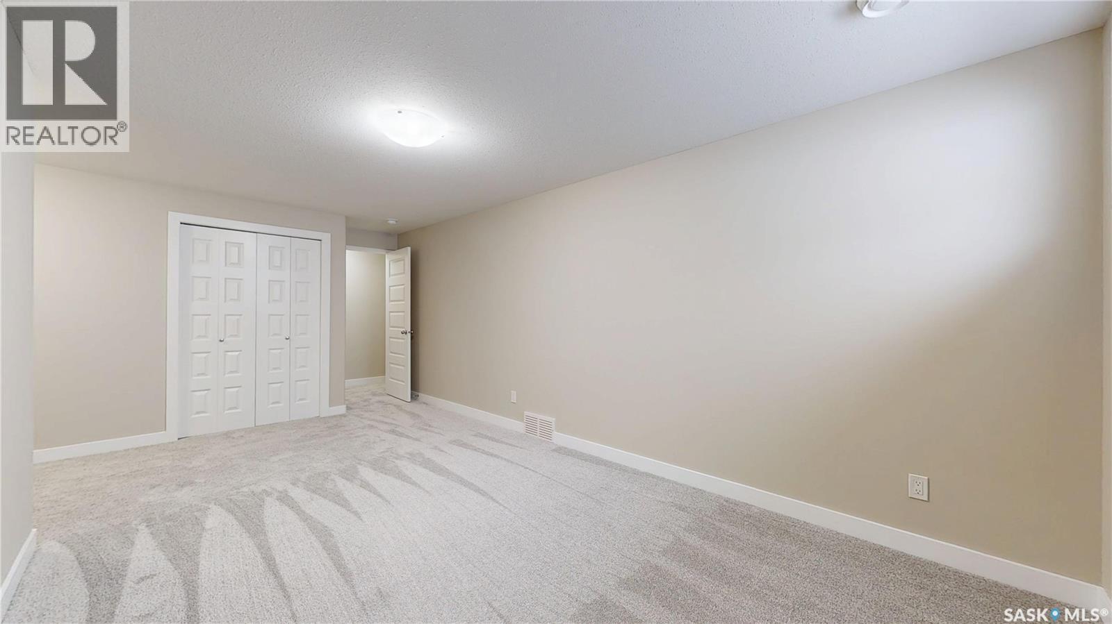 5614 Beacon Place, Regina, SK - Indoor Photo Showing Other Room