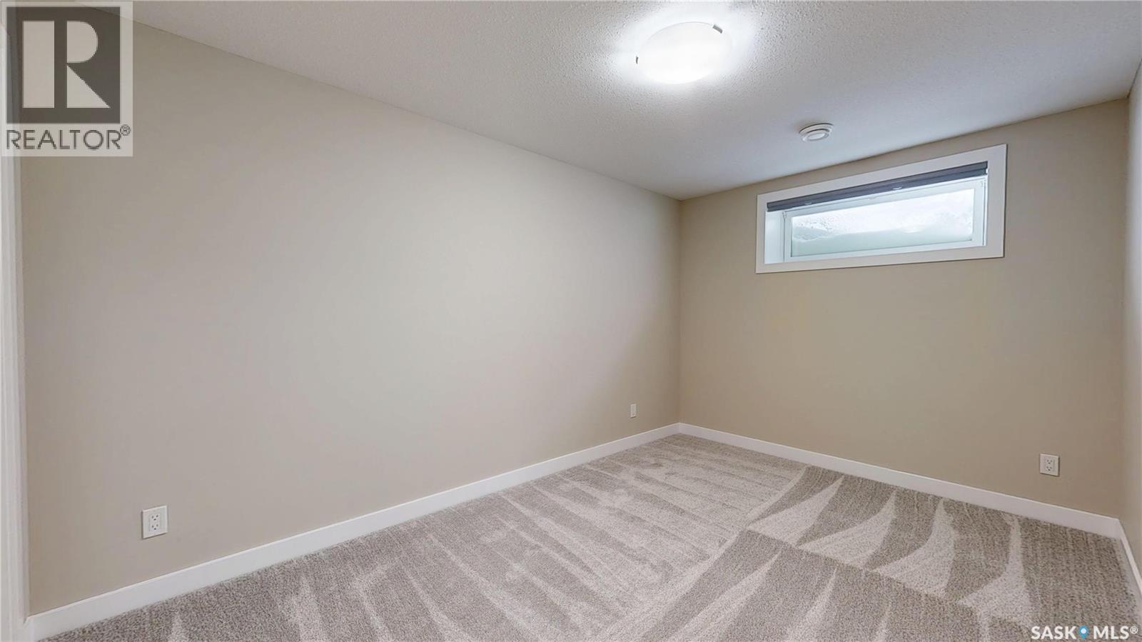 5614 Beacon Place, Regina, SK - Indoor Photo Showing Other Room