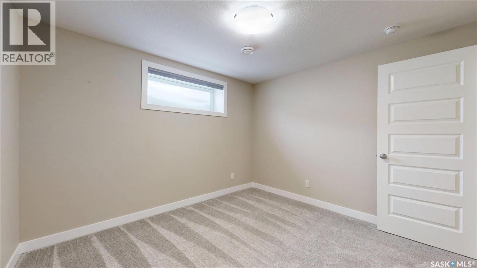 5614 Beacon Place, Regina, SK - Indoor Photo Showing Other Room
