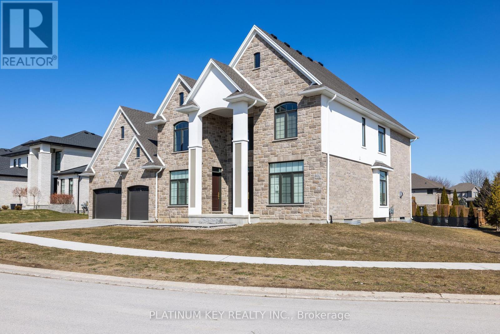 7 Edgeview Crescent, Middlesex Centre (Kilworth), ON - Outdoor With Facade