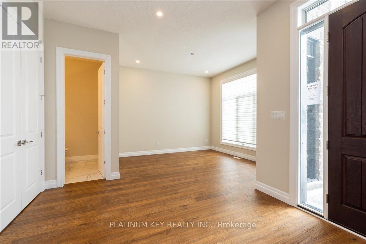 7 Edgeview Crescent, Middlesex Centre (Kilworth), ON - Indoor Photo Showing Other Room