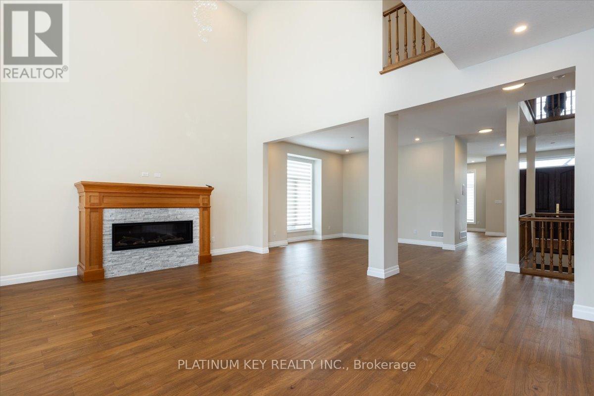 7 Edgeview Crescent, Middlesex Centre (Kilworth), ON - Indoor With Fireplace