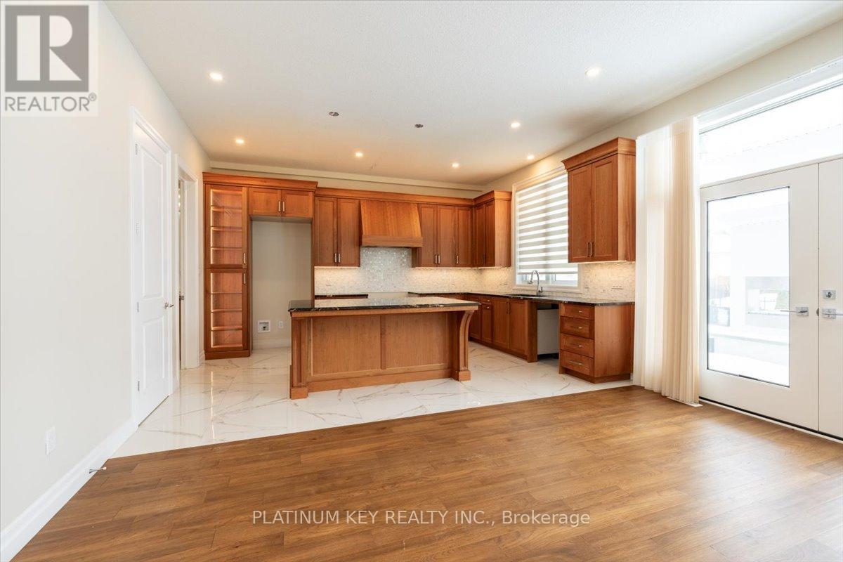 7 Edgeview Crescent, Middlesex Centre (Kilworth), ON - Indoor Photo Showing Kitchen