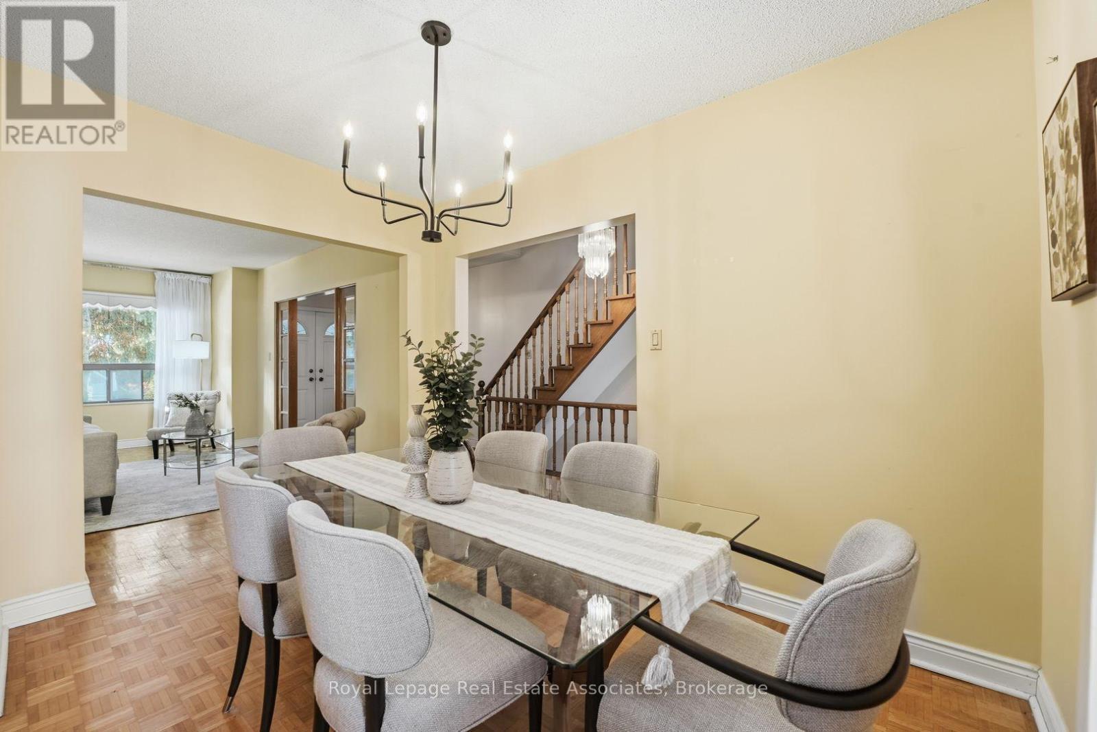 439 Salem Avenue N, Toronto, ON - Indoor Photo Showing Dining Room