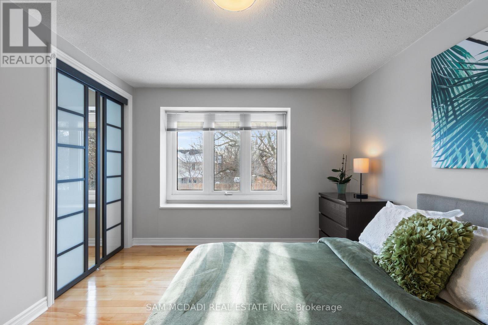 2332 Folkway Drive, Mississauga, ON - Indoor