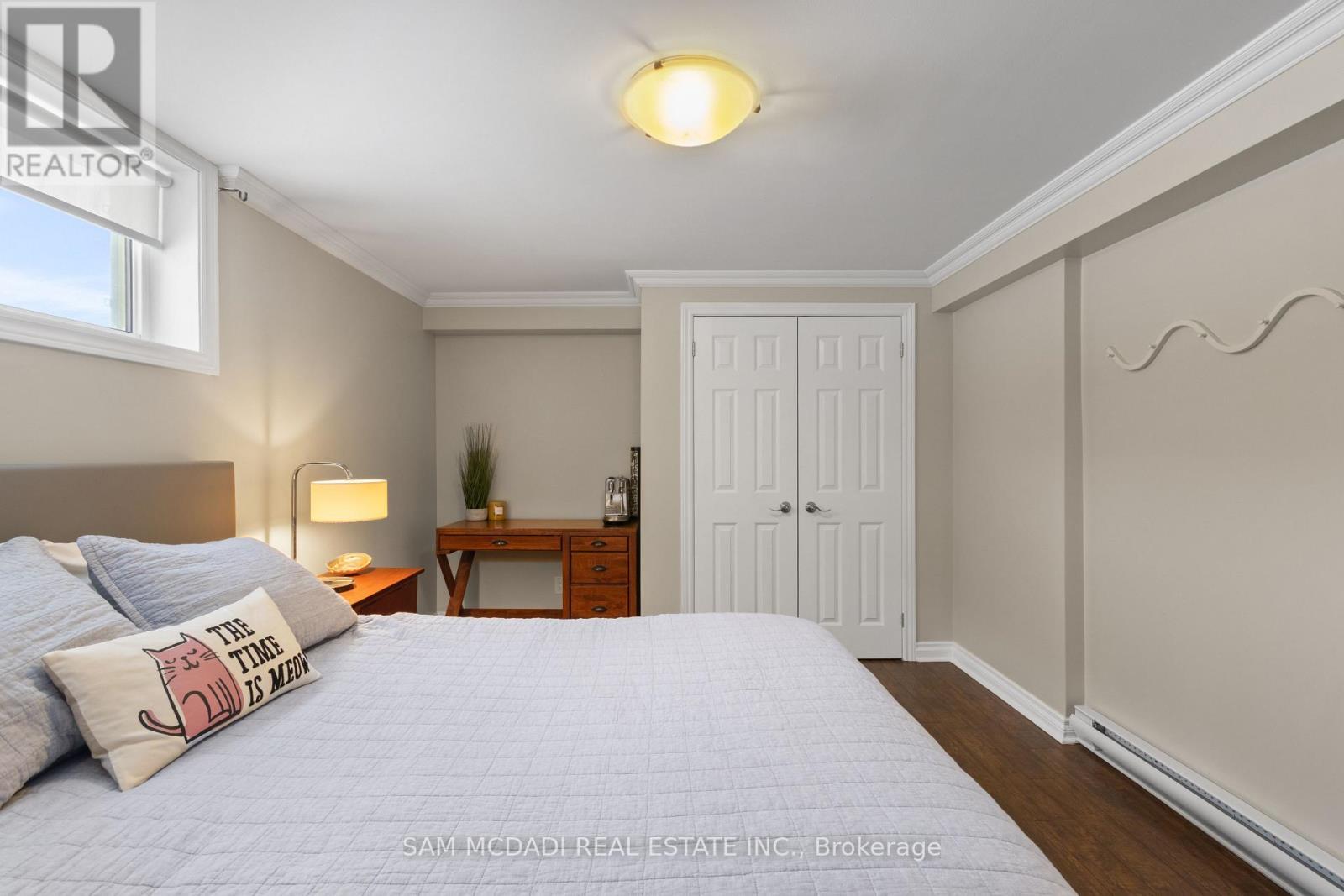 2332 Folkway Drive, Mississauga, ON - Indoor Photo Showing Bedroom