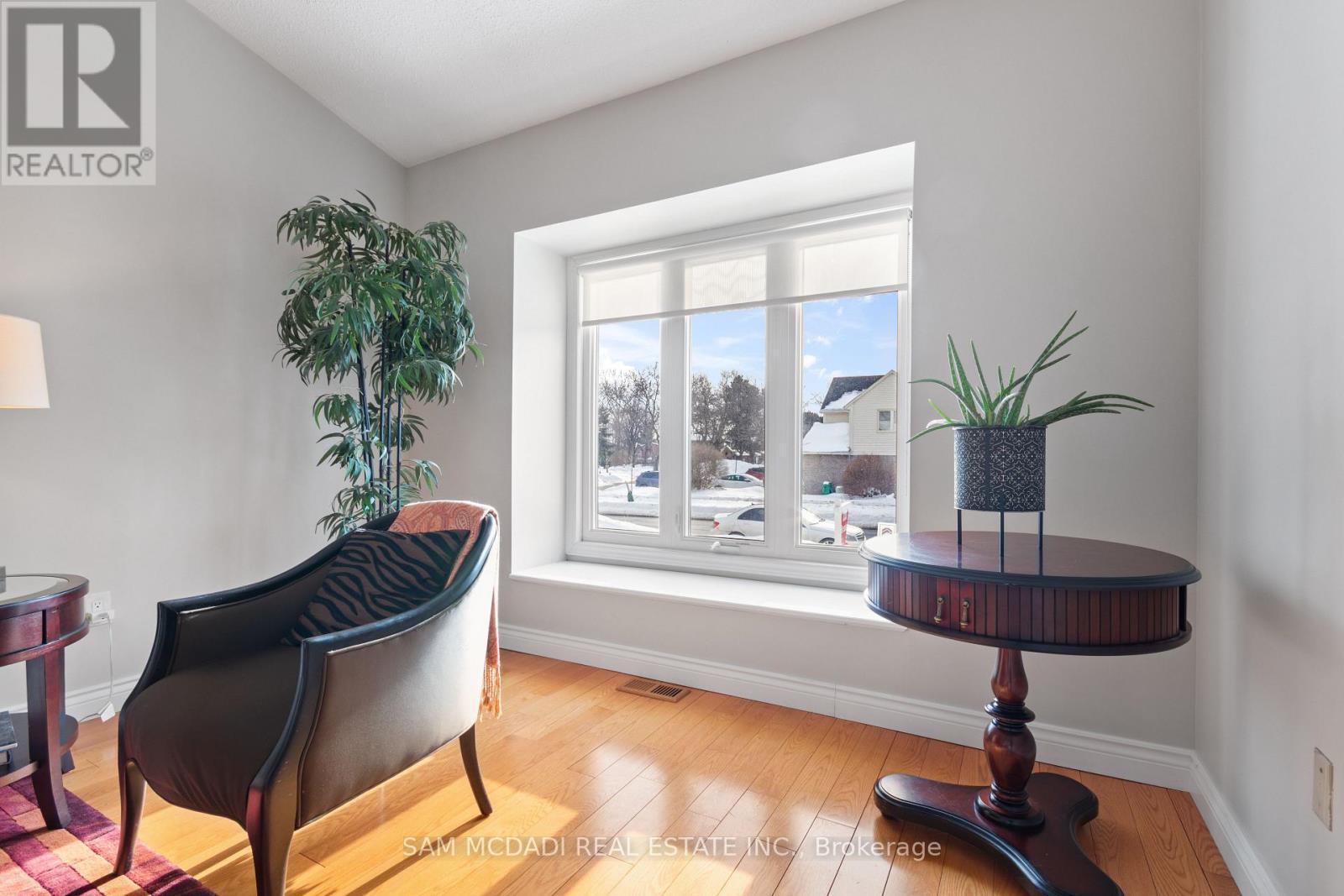 2332 Folkway Drive, Mississauga, ON - Indoor Photo Showing Other Room