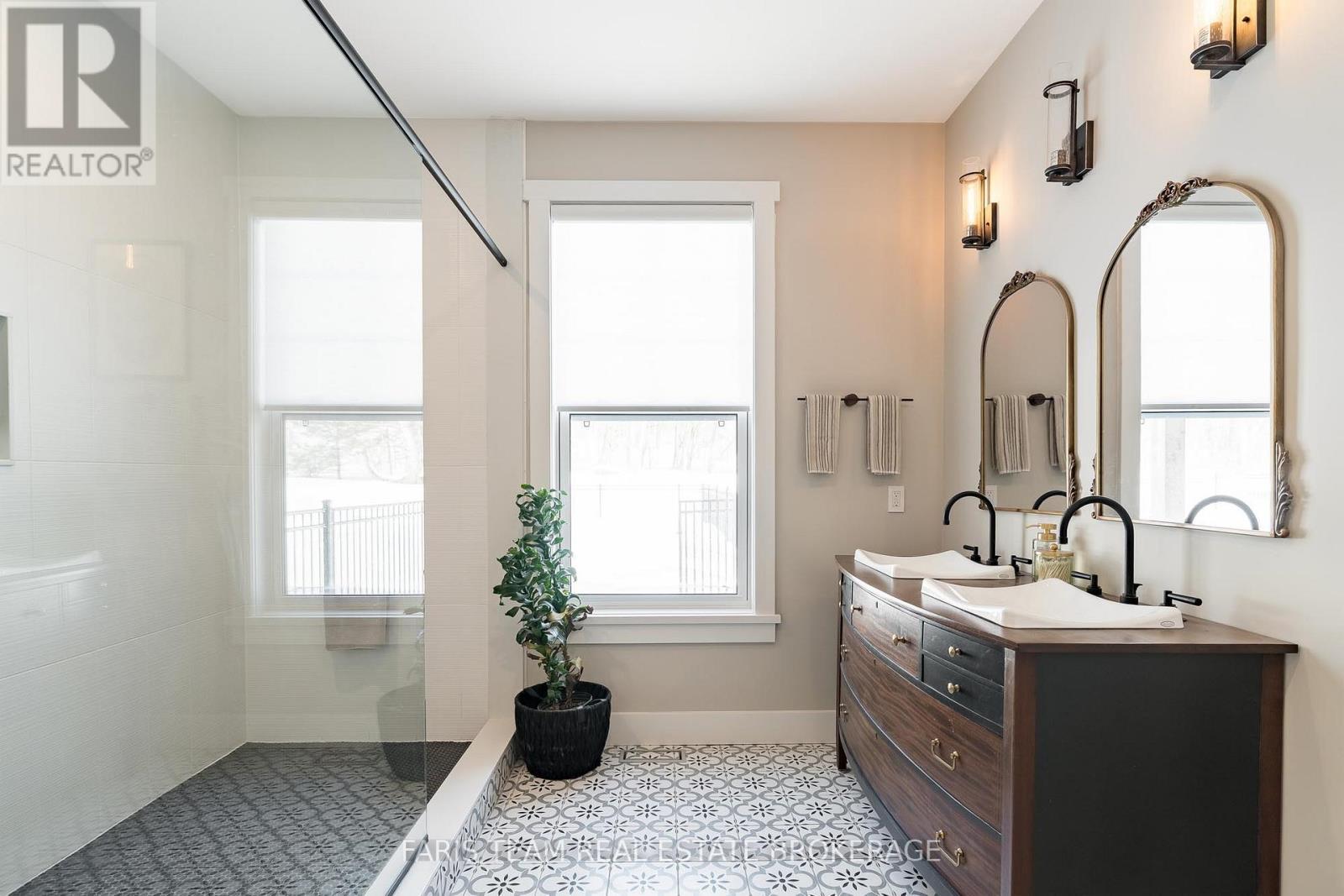 1555 Baseline Road S, Tiny, ON - Indoor Photo Showing Bathroom