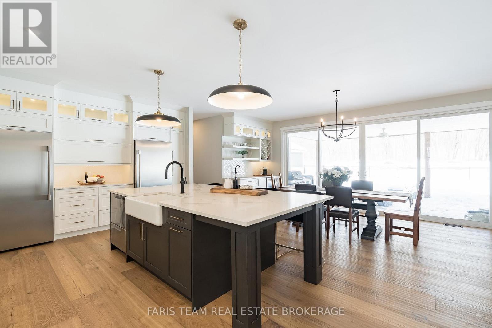 1555 Baseline Road S, Tiny, ON - Indoor