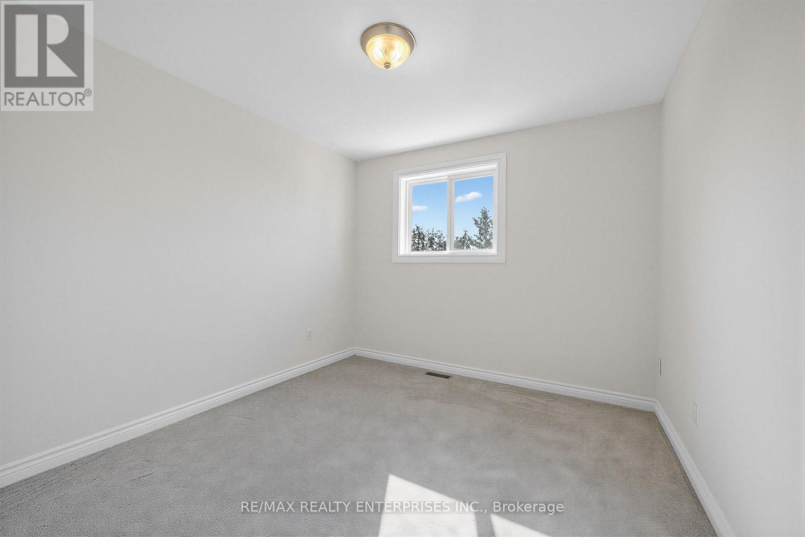 3356 Strabane Drive, Mississauga, ON - Indoor Photo Showing Other Room