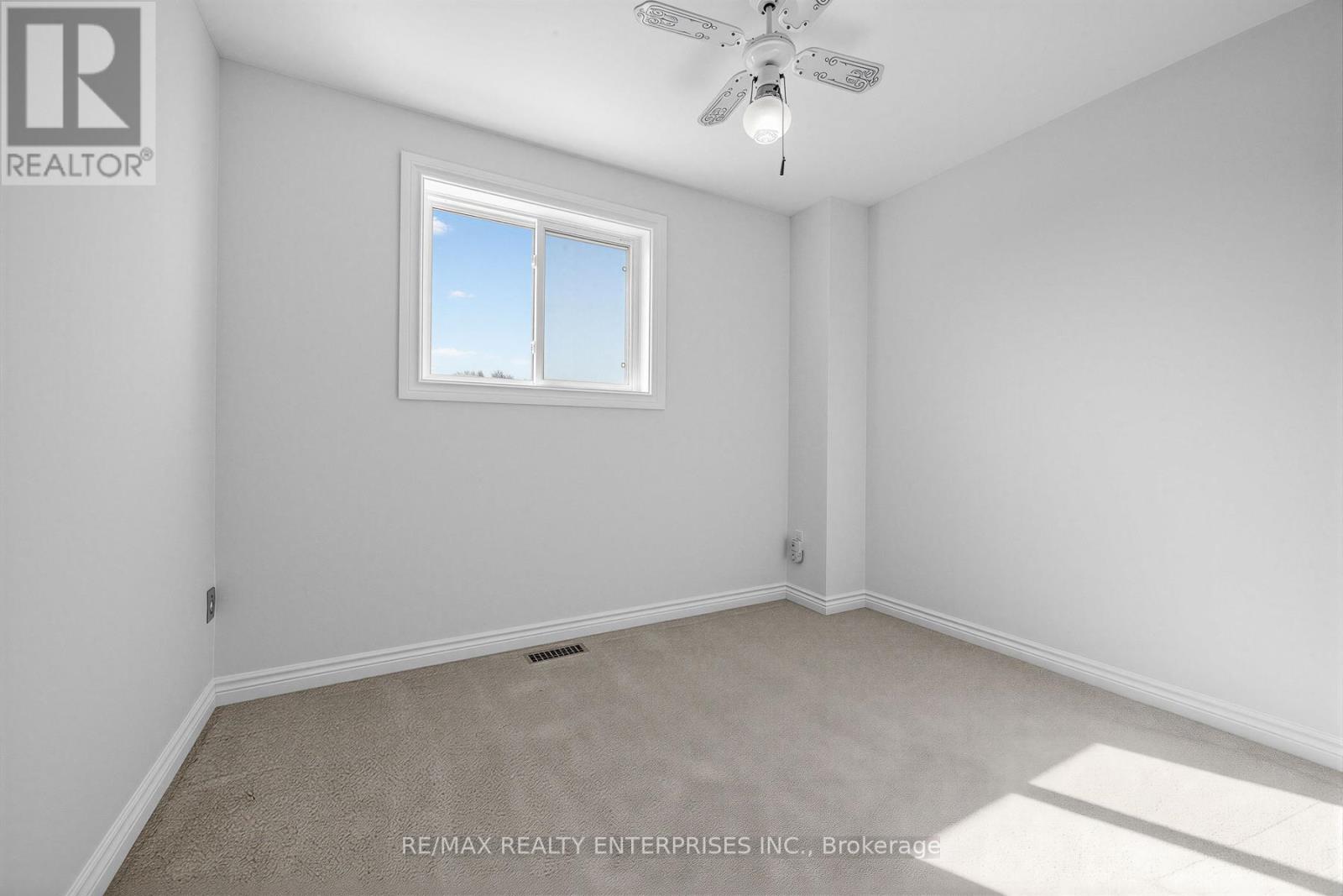 3356 Strabane Drive, Mississauga, ON - Indoor Photo Showing Other Room