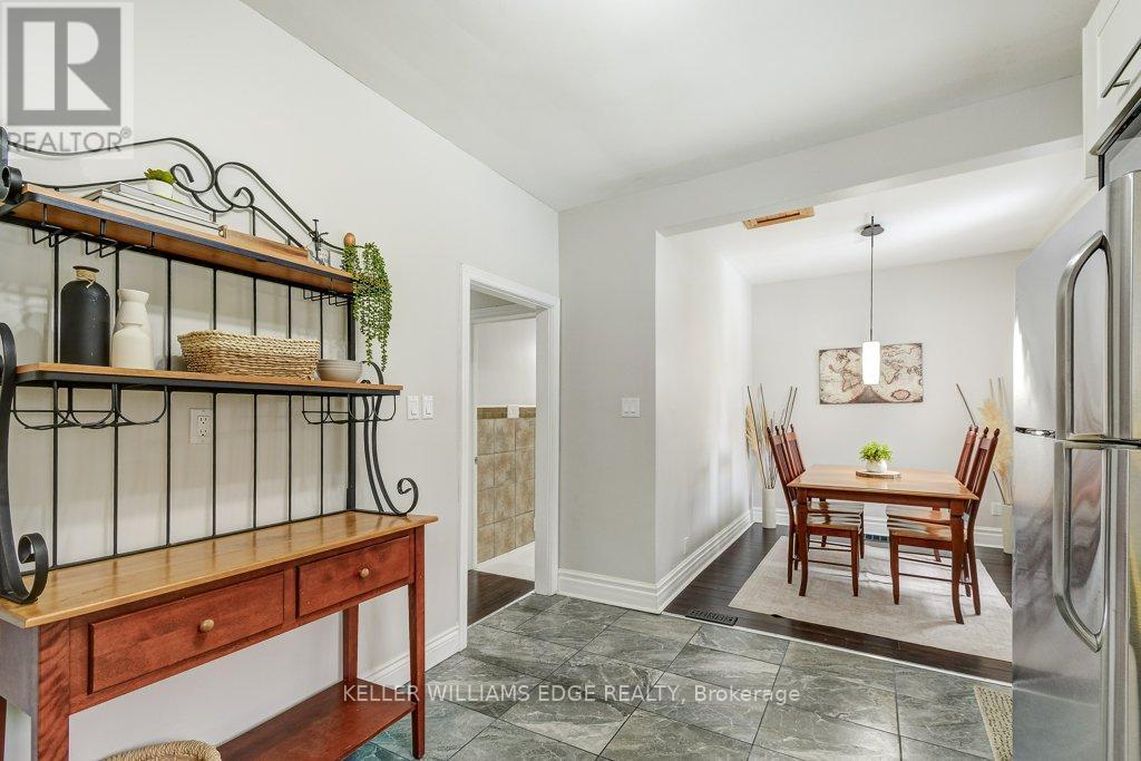 14 Baker Street, Hamilton, ON - Indoor