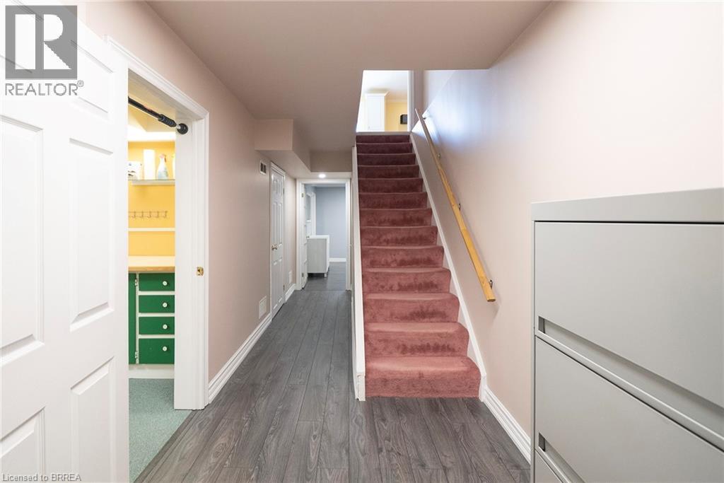 43 Flamingo Drive, Hamilton, ON - Indoor Photo Showing Other Room