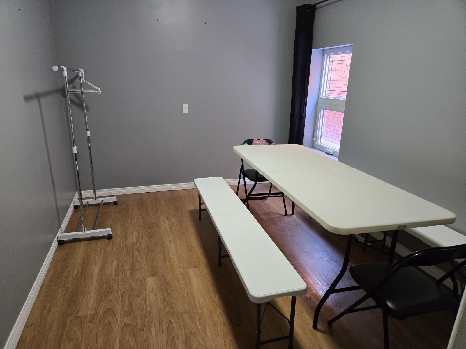 12742 Fort Road, Edmonton, AB