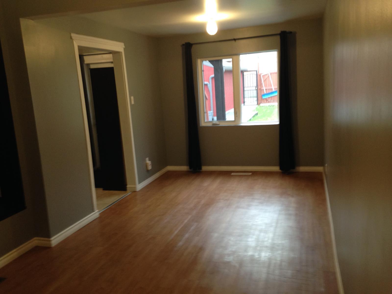 12742 Fort Road, Edmonton, AB