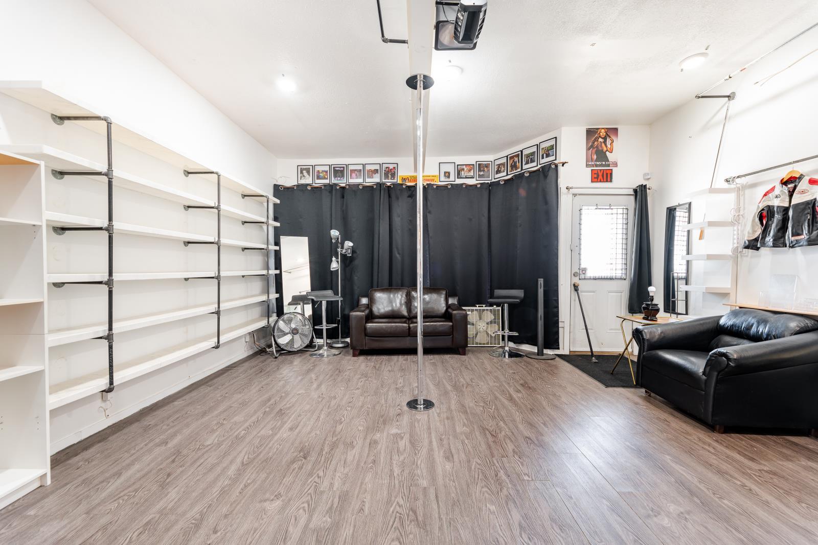 12742 Fort Road, Edmonton, AB