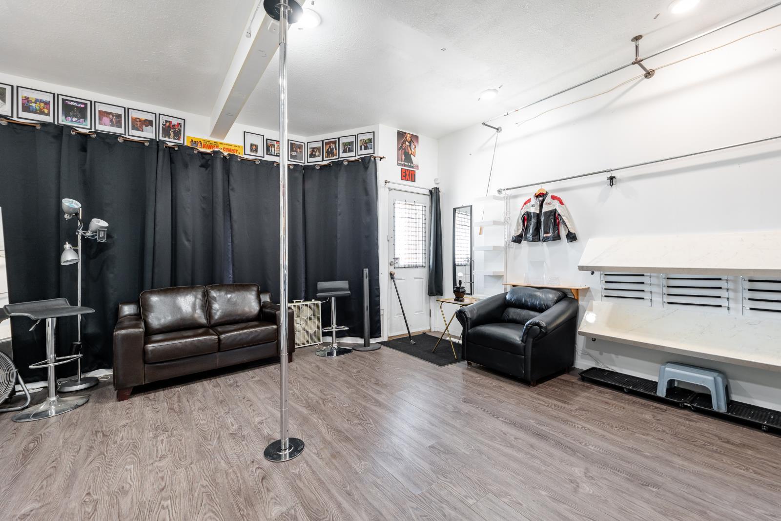 12742 Fort Road, Edmonton, AB