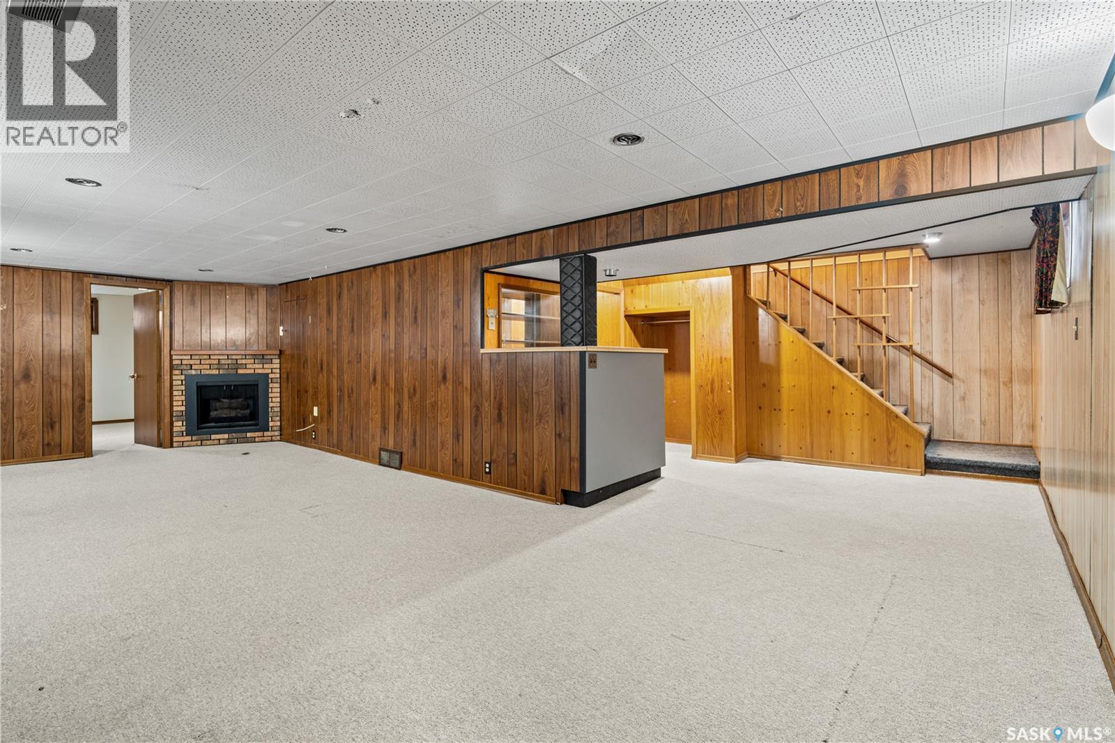 5306 5Th Avenue, Regina, SK - Indoor