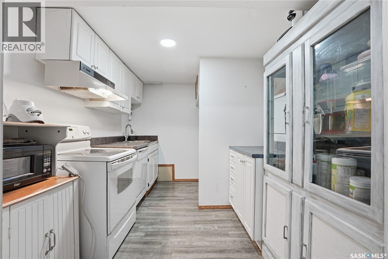 285 Carleton Drive, Saskatoon, SK - Indoor