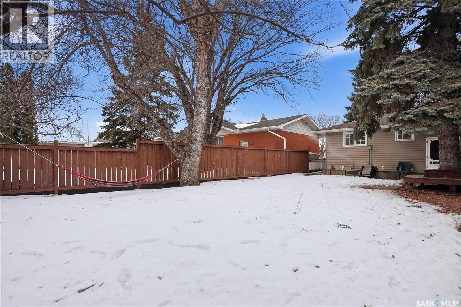 285 Carleton Drive, Saskatoon, SK - Outdoor
