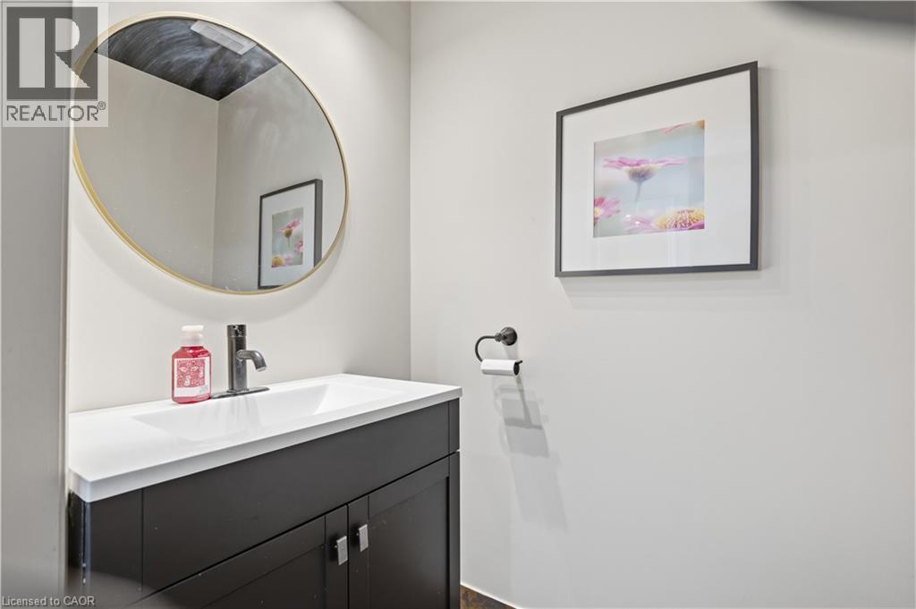 1270 King Street E, Cambridge, ON