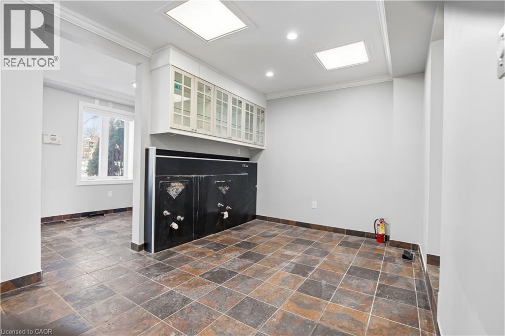 1270 King Street E, Cambridge, ON