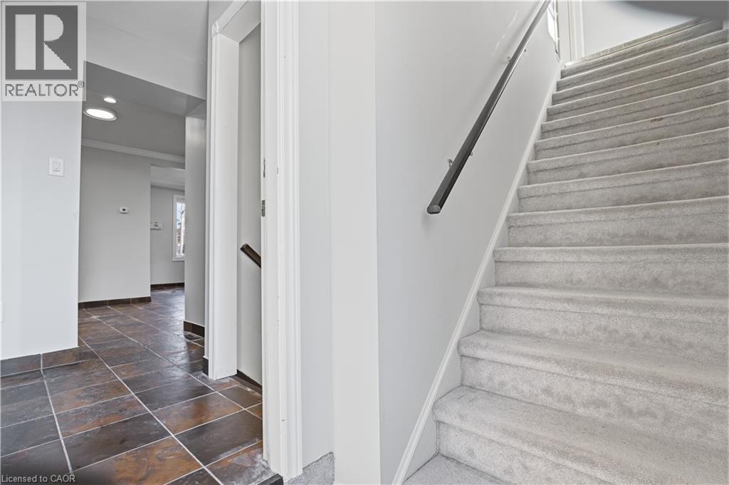 1270 King Street E, Cambridge, ON