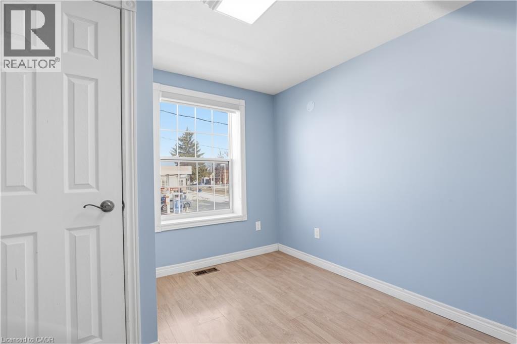 1270 King Street E, Cambridge, ON