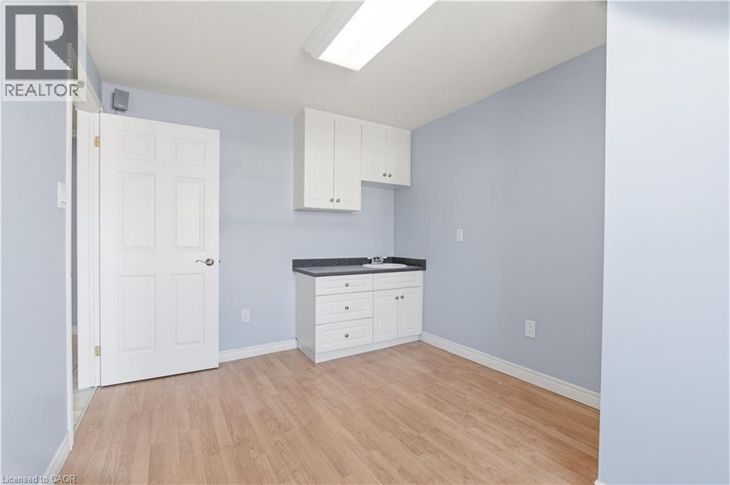 1270 King Street E, Cambridge, ON