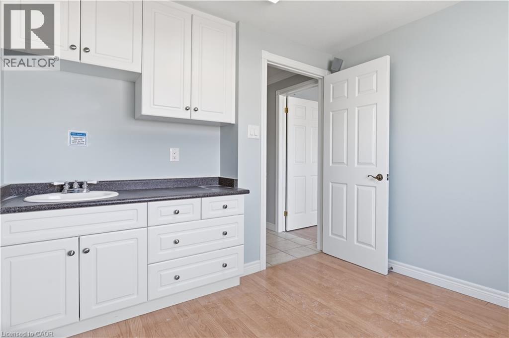 1270 King Street E, Cambridge, ON