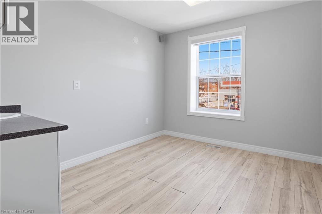 1270 King Street E, Cambridge, ON