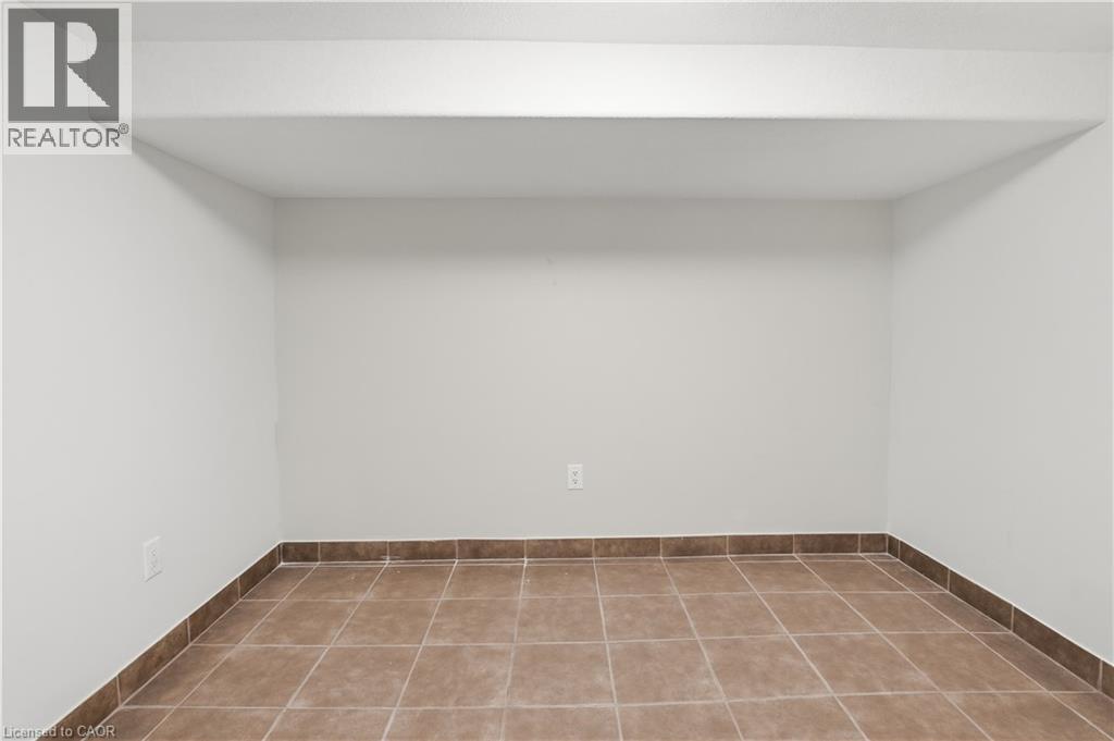 1270 King Street E, Cambridge, ON