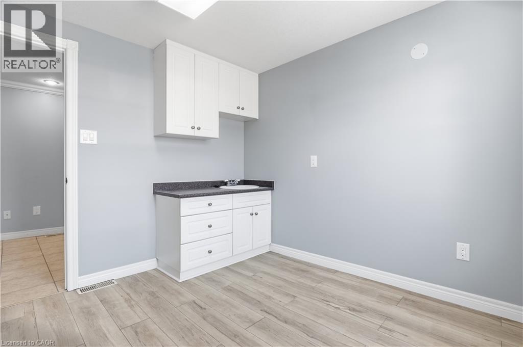 1270 King Street E, Cambridge, ON
