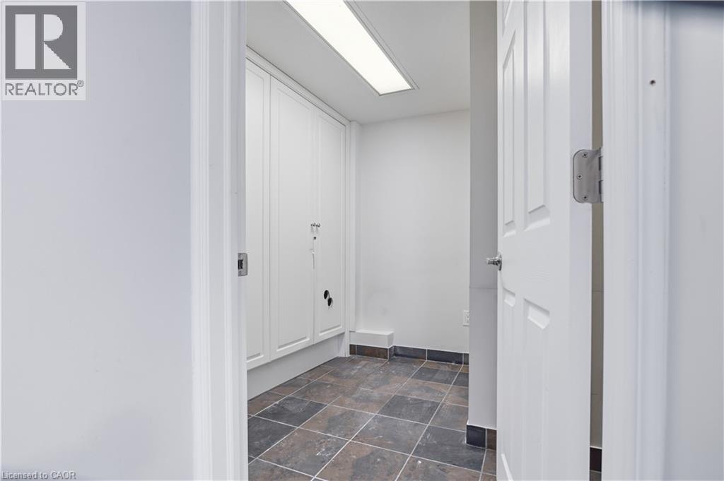 1270 King Street E, Cambridge, ON